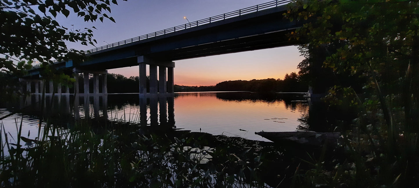 Aube Du 15 Août 2021 5H40 (Vue K1) Pont Jacques Cartier De Sherbrooke Et Rivière Magog